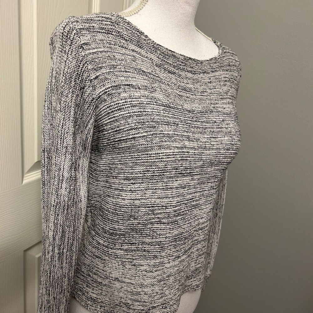 LuLu B Ladies Sweater size small
